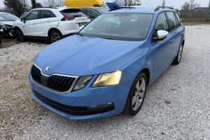 Skoda Octavia 2.0 TDI SCR 150 CV DSG Wagon Executi