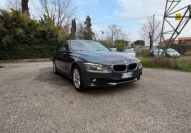 Bmw 320 320d xDrive Touring Luxury