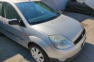 Ford Fiesta 1.4 16V 5p. Ghia