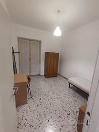 Stanza singola zona Borgo (Piazza Cavour)