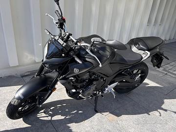 YAMAHA MT-03 321 ABS NERO OPACO SOLO 237 KM 03/26