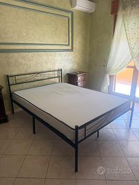 Letto matrimoniale + materasso