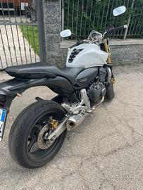 Honda hornet 600