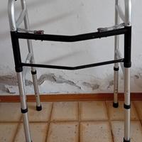 NUOVISSIMO deambulatore per anziani richiudibile 