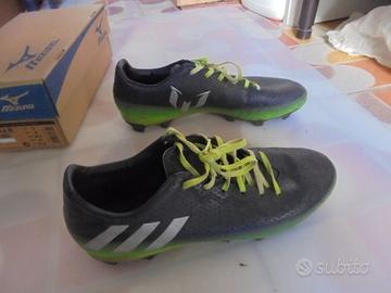 Scarpe da calcio taglia US 9 permuto