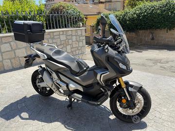 Xadv 750