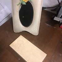 Specchio con cornice e scatola in legno massello