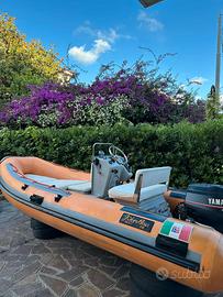 gommone joker 440 con motore 25cv yamaha 2 T