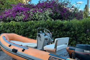 gommone joker 440 con motore 25cv yamaha 2 T