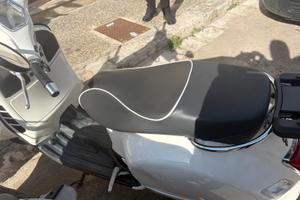 Vespa grs 300