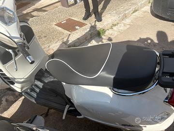 Vespa grs 300