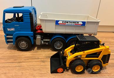Camion MAN con Bobcat Caterpillar - BRUDER 1:16