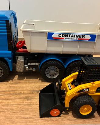 Camion MAN con Bobcat Caterpillar - BRUDER 1:16