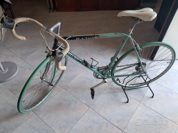 Bicicletta bianchi da corsa