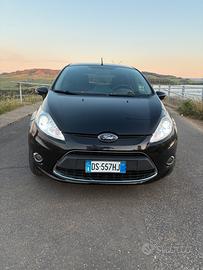 Ford fiesta 1.4 70 cv titanium