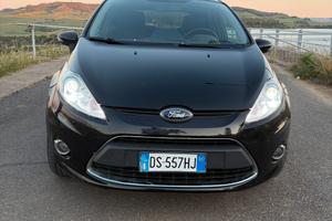 Ford fiesta 1.4 70 cv titanium