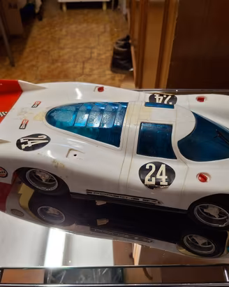 Automodello filoguidato