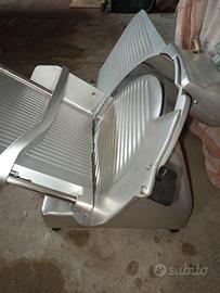 affettatrice 220