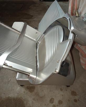 affettatrice 220