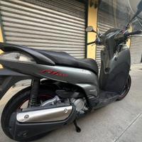 Honda SH300 sport