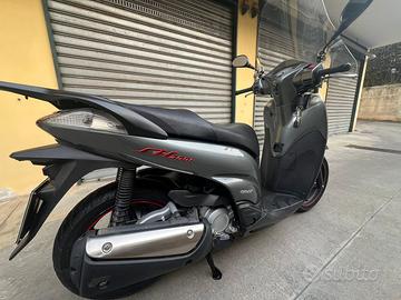 Honda SH300 sport