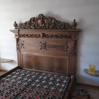 antico letto matrimoniale in noce