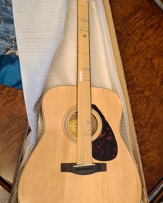 Chitarra Acustica Yamaha