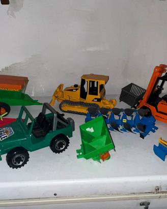 Collezione bruder mietitrebbie camion e attrezzi