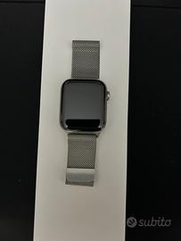 Apple Watch 4 Acciaio