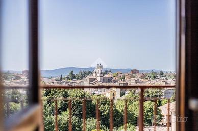 6 LOCALI A RONCIGLIONE