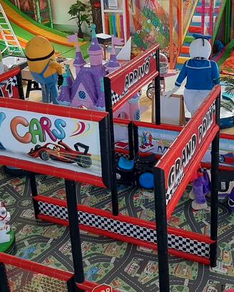 Circuito con Baby Cars per Ludoteche e Sale Giochi