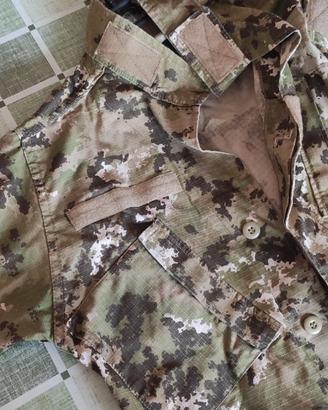 Giacca e pantaloni softair