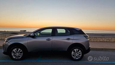 Peugeot 3008 BlueHDi 130 S&S EAT8 Active Business