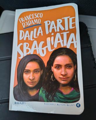 libro "dalla parte sbagliata"