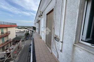 3 LOCALI A CEGLIE MESSAPICA