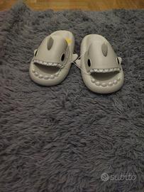 ciabatte squalo 🦈