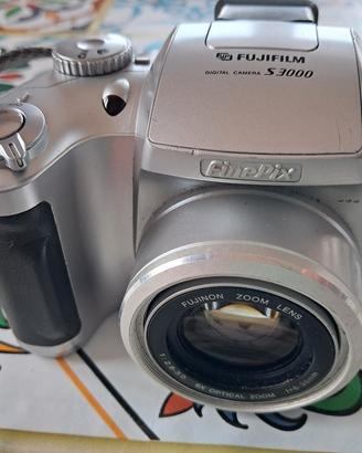 fotocamera fujifilm s3000