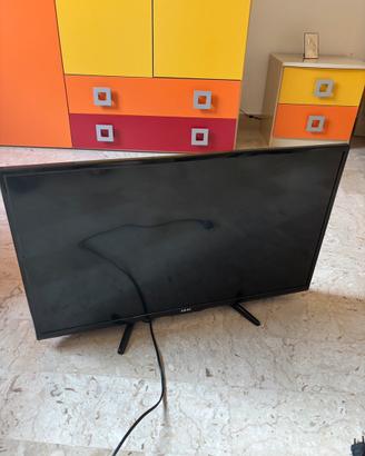 Tv Akai 32 pollici