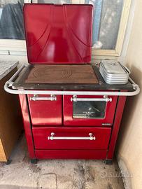 Cucina stufa a legna