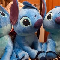 Stitch, hello kitty, super mario...tanti peluche 