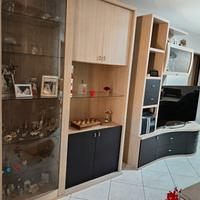 parete attrezzata per sala 