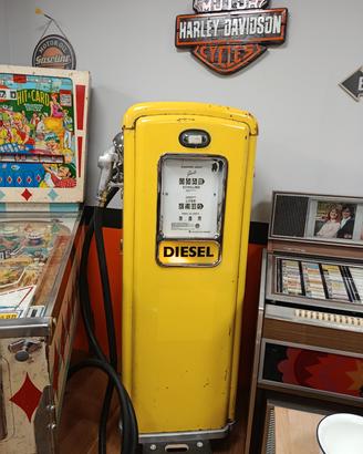Pompa Diesel austriaca anni 50 Schwelm restaurata