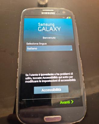 vintage smartphone Samsung S3 - GT-I9300