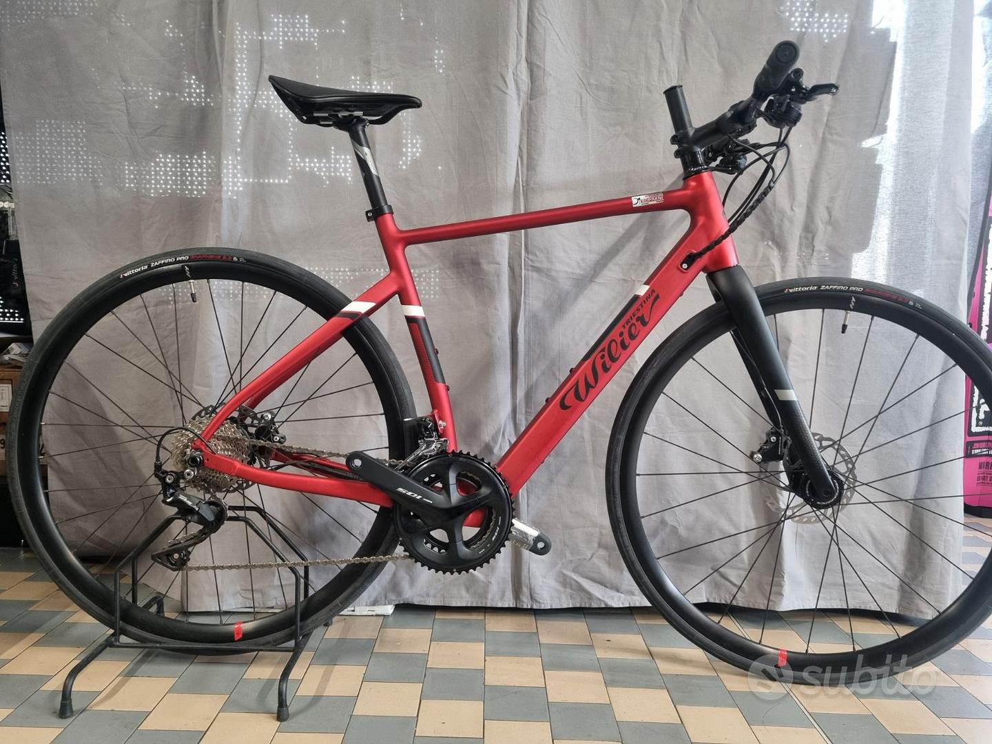 Fourche Carbone Wilier Triestina Pour Vélo De Course - 1 1/8, Occasion, Marque Pinarello
