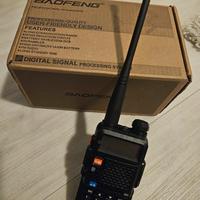 2 Baofeng UV5R ricetrasmettitori vhf uhf