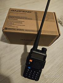 2 Baofeng UV5R ricetrasmettitori vhf uhf