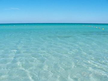 Porto Ottiolu 2026. Bilo sulla spiaggia