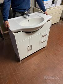 Mobile bagno con specchiera e cassetti