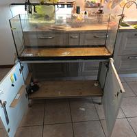 acquario 100 litri mobile luce 