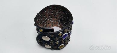 Bracciale in pelle pietre e borchie